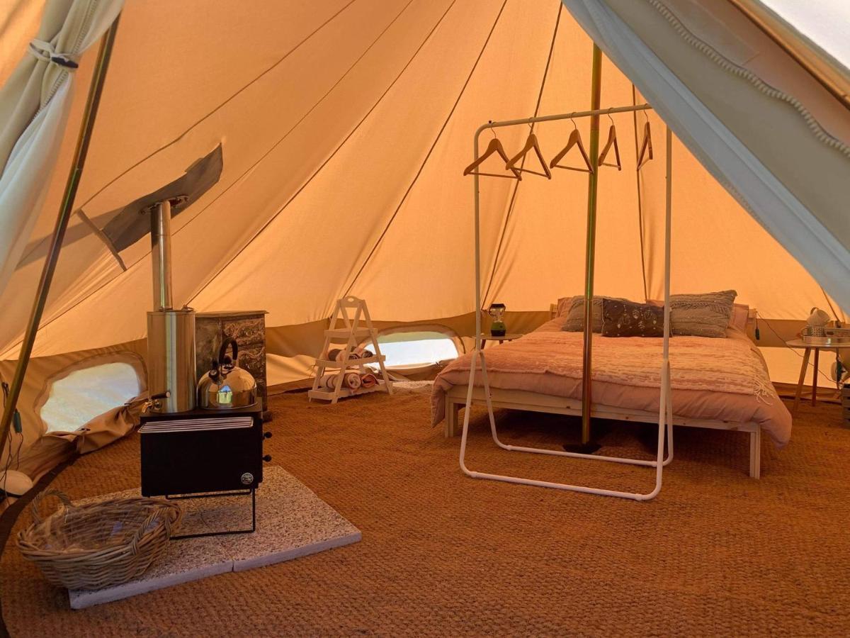 Готель Au Pre Fleuri Eco Glamping Le Lindois Екстер'єр фото