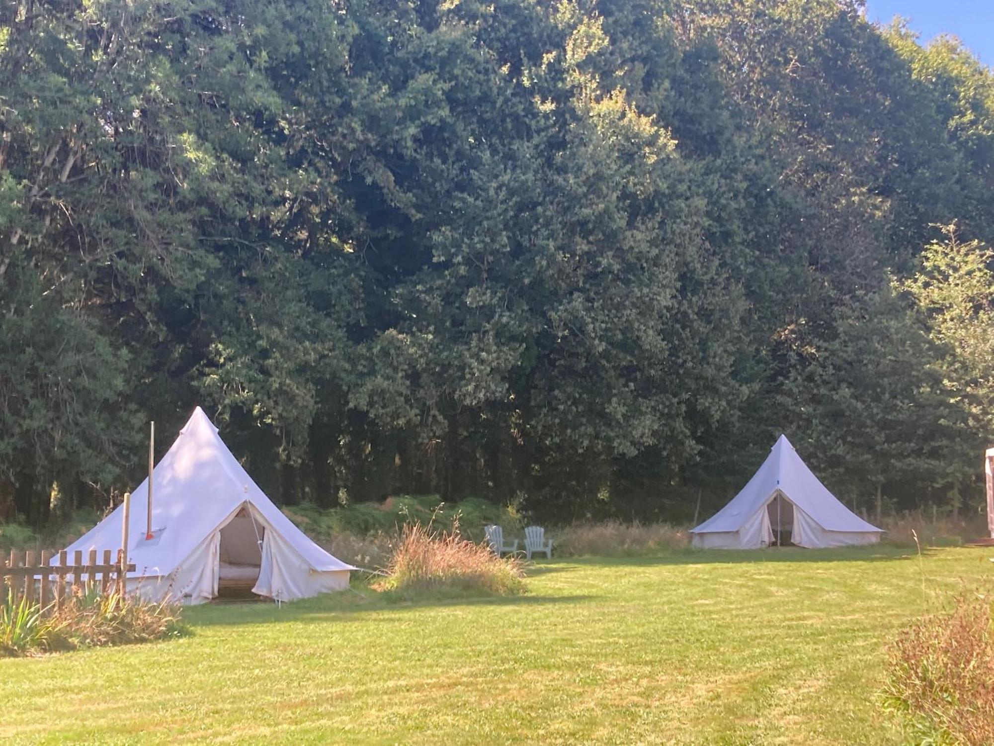 Готель Au Pre Fleuri Eco Glamping Le Lindois Екстер'єр фото