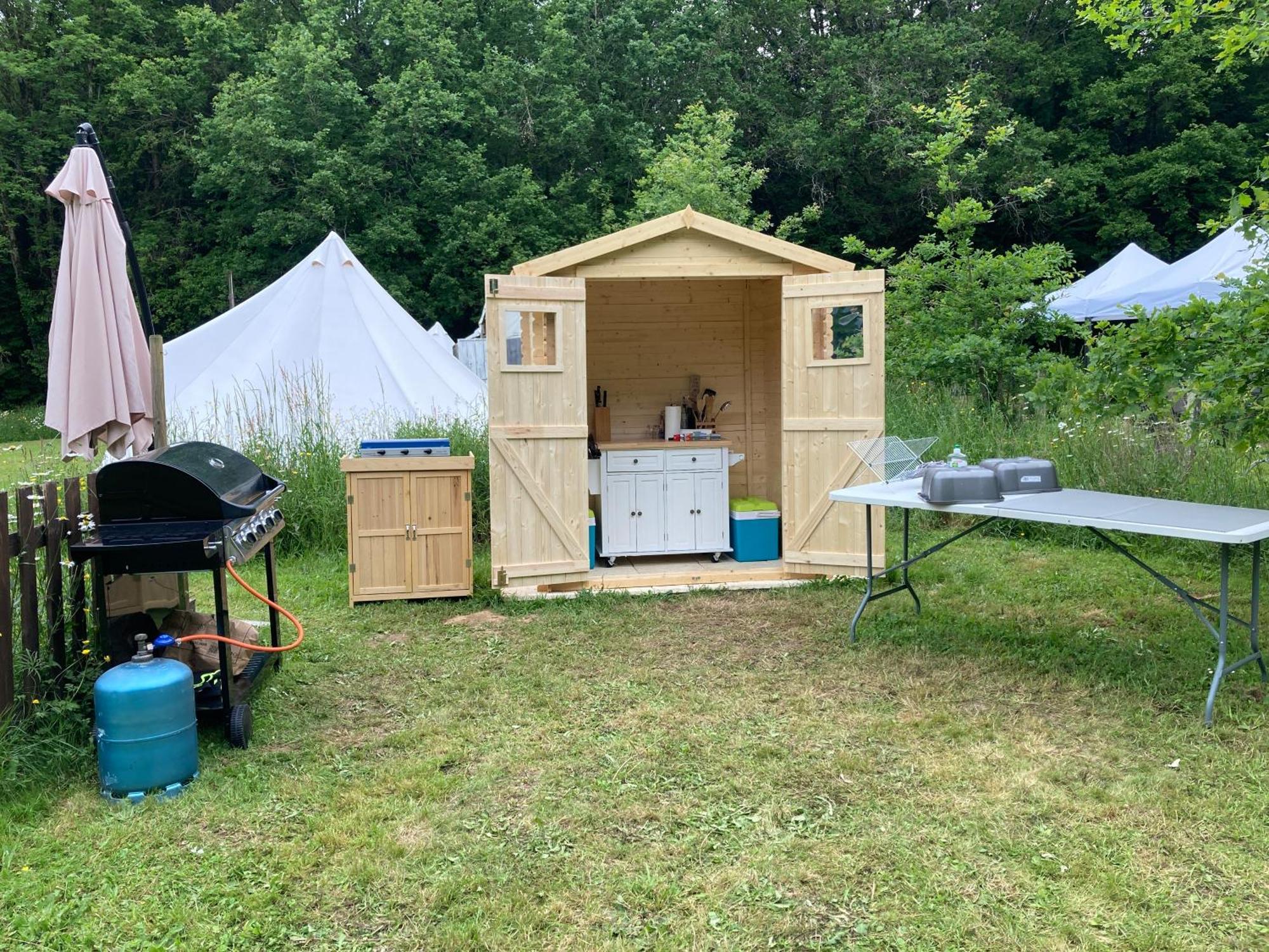 Готель Au Pre Fleuri Eco Glamping Le Lindois Екстер'єр фото